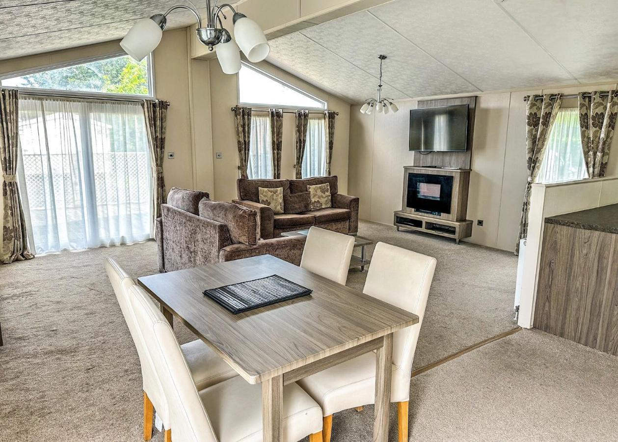 Colliery Lane Lodges Linton  Экстерьер фото